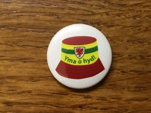 'Cymru Yma o Hyd Bucket Hat' - Magnet