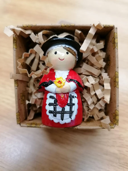 'Ladi Gymreig' - Polyresin Keepsake